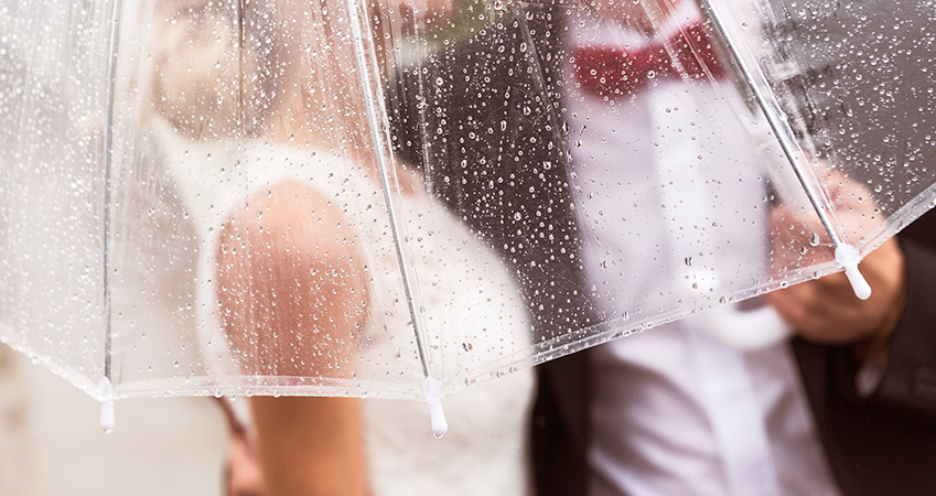 Mariage sous la pluie